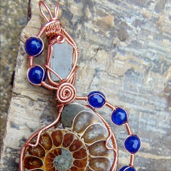 Handmade Aquamarine Ammonite Glass Bead Pendant - Picture 3 of 3